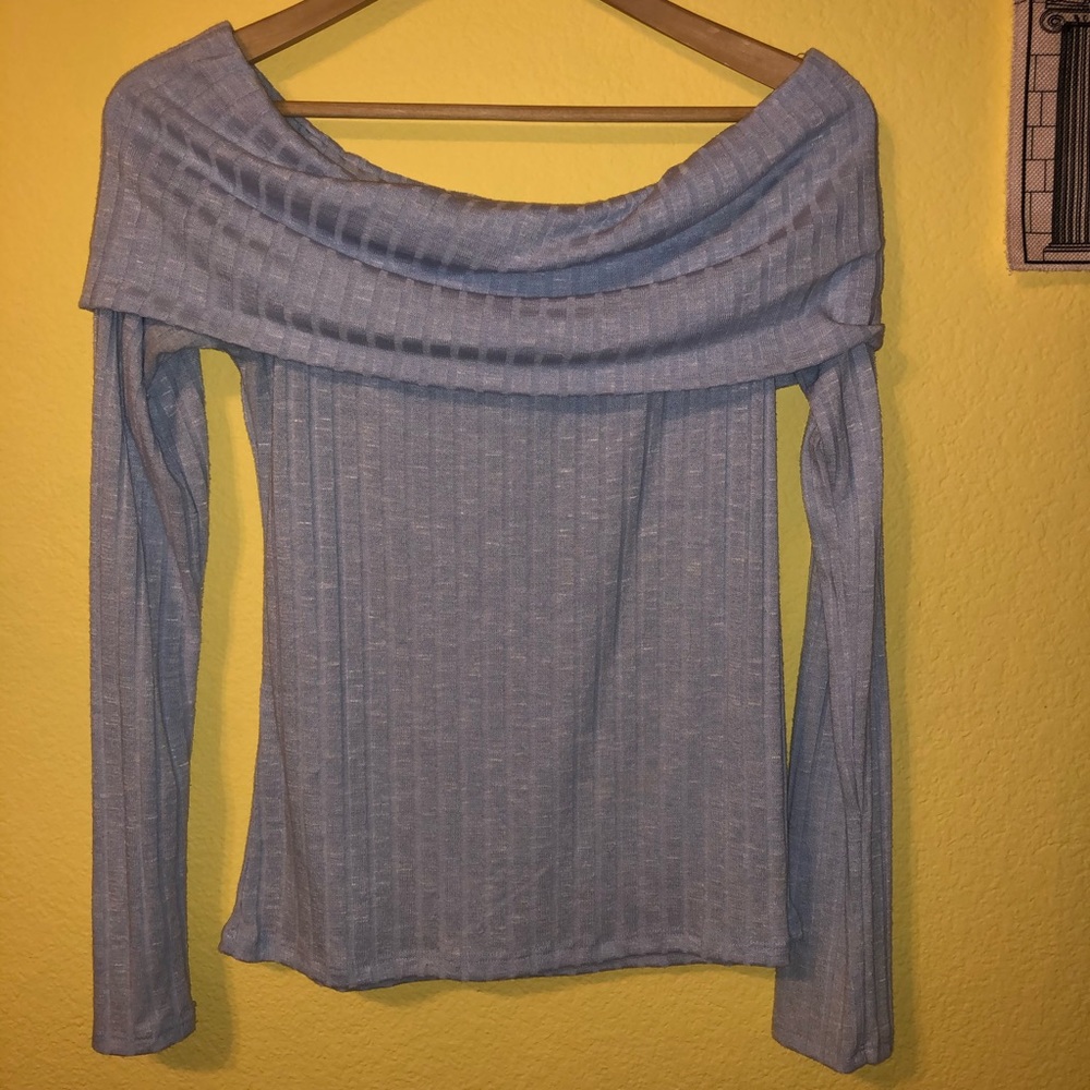 Off the shoulder long sleeve